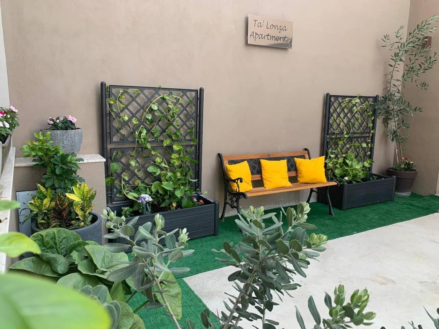 Fl 3 Ta'Lonza Luxury With Hot Tub By Homely Mellieħa Exteriör bild