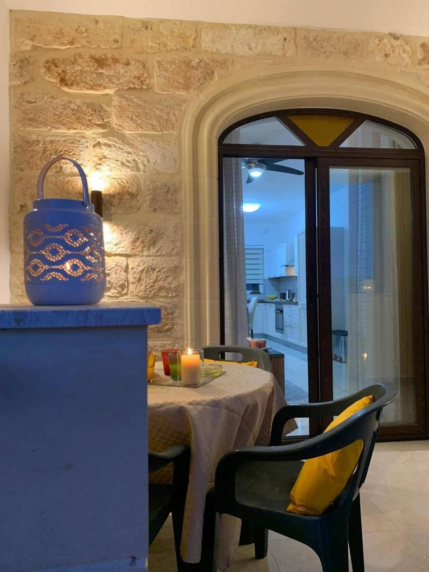 Fl 3 Ta'Lonza Luxury With Hot Tub By Homely Mellieħa Exteriör bild