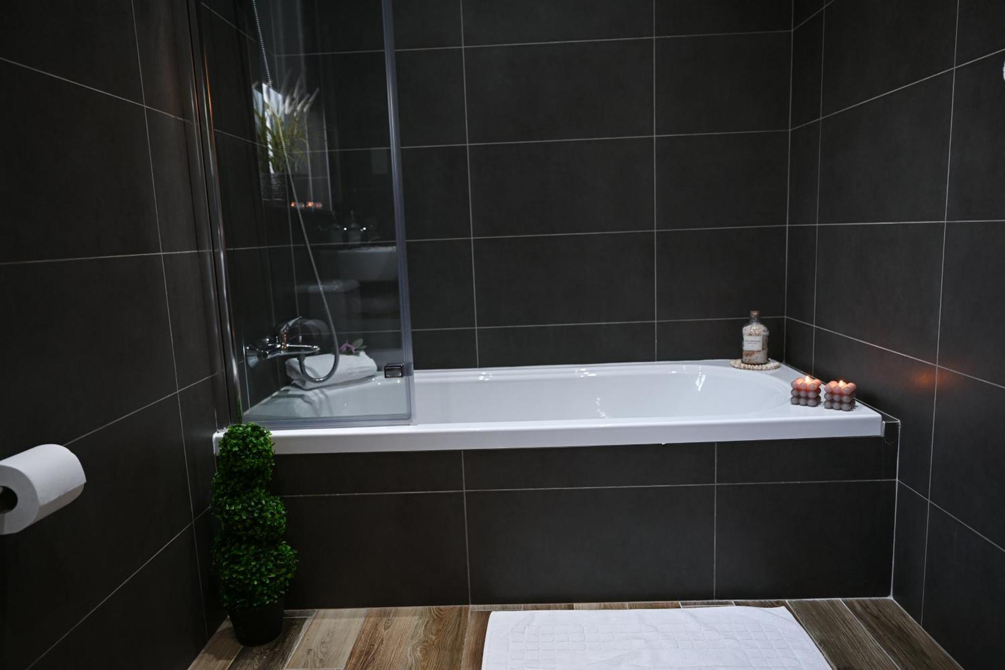 Fl 3 Ta'Lonza Luxury With Hot Tub By Homely Mellieħa Exteriör bild